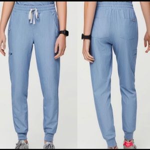 NWOT Figs scrubs jogger bottom